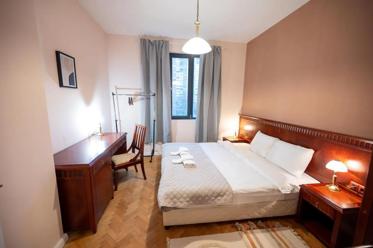 Spacious 1Bdr Apartment Near City Center 소피아