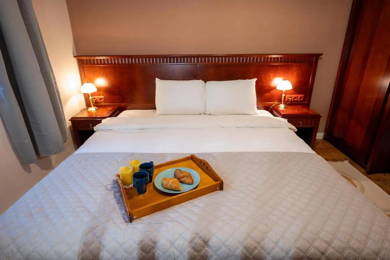 Spacious 1Bdr Apartment Near City Center 소피아