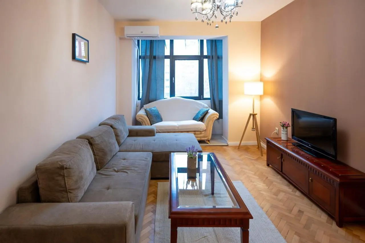 Spacious 1Bdr Apartment Near City Center 소피아 불가리아