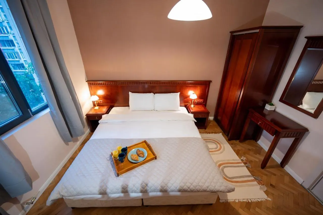 Spacious 1Bdr Apartment Near City Center 소피아 불가리아